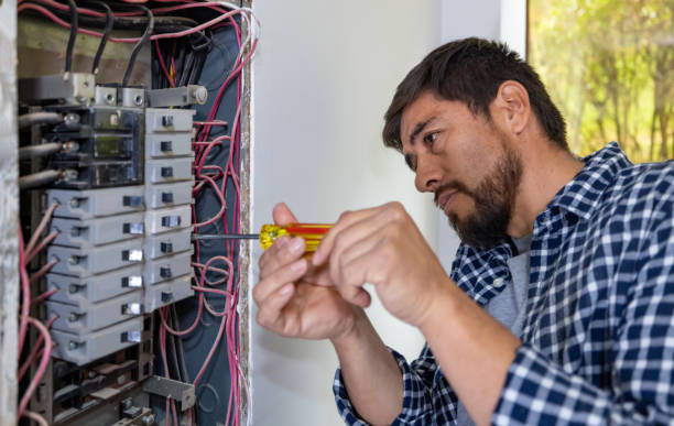 Best Circuit Breaker Repair  in New Canaan, CT